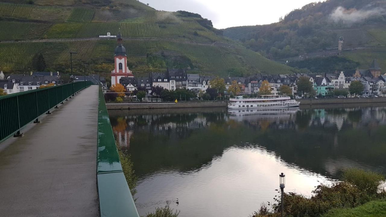 Ferienhaus Kaliva Zell an der Mosel Exterior foto